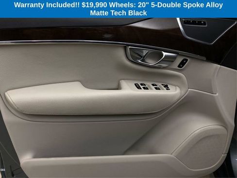 Used 2017 Volvo XC90 T6 Momentum w/ Vision Package image 25