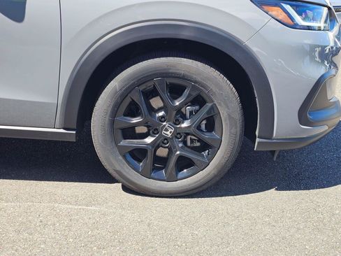 Certified 2025 Honda HR-V Sport image 17