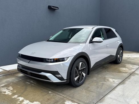 New 2026 Hyundai Ioniq 5 SEL image 1
