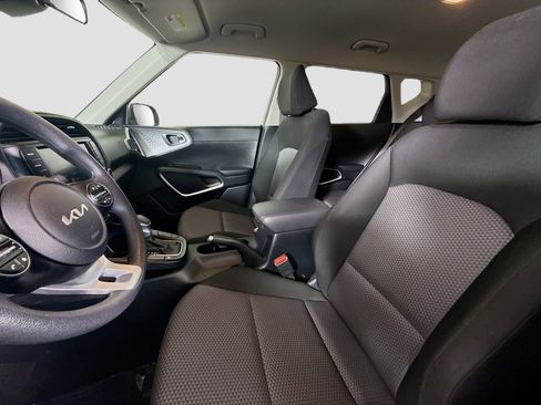 Used 2024 Kia Soul LX w/ Option Group 015 image 21