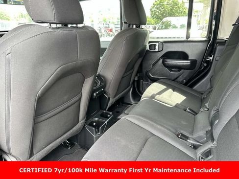 Used 2022 Jeep Gladiator Sport AWD/4WD image 15