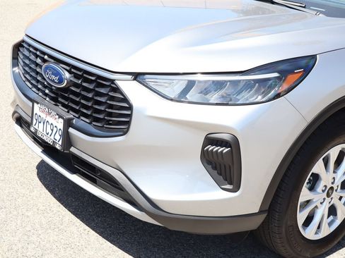 Used 2024 Ford Escape Active w/ Tech Pack #2 FWD image 8