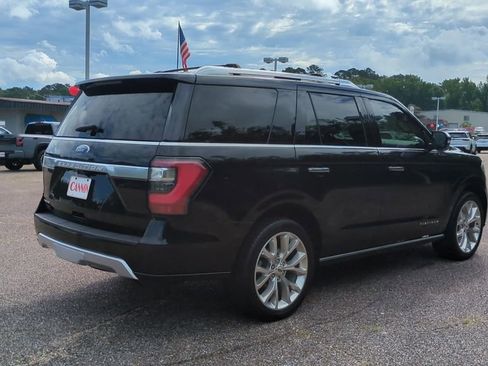 Used 2019 Ford Expedition Platinum RWD image 5