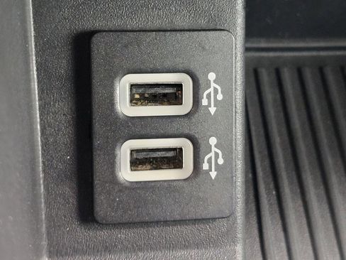 Used 2019 Ford F150 Raptor w/ Equipment Group 802A Luxury image 9