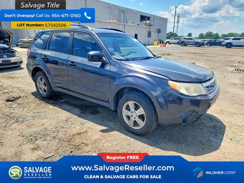 Used 2013 Subaru Forester 2.5X w/ Alloy Wheel Pkg AWD/4WD image 5