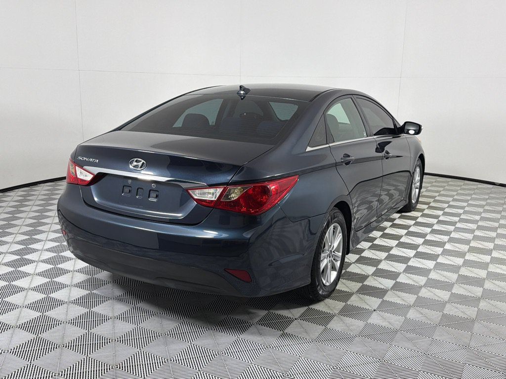Used 2014 Hyundai Sonata GLS w/ Popular Equipment Group 2 FWD image 5