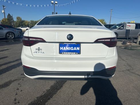 Used 2024 Volkswagen Jetta S image 4