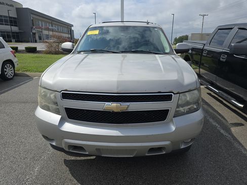 Used 2007 Chevrolet Suburban LT image 11