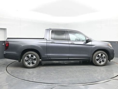 Used 2017 Honda Ridgeline RTL image 11