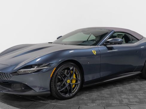 Used 2025 Ferrari Roma Spider image 12