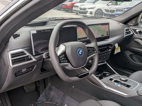 New 2026 BMW i4 xDrive40i image 3