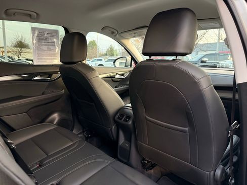 Used 2025 Buick Envision Preferred image 26