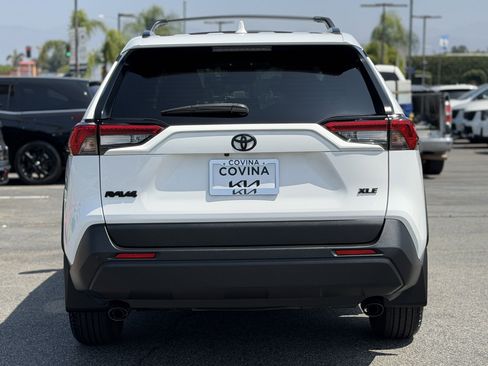 Used 2024 Toyota RAV4 XLE FWD image 7