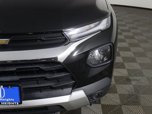 Used 2022 Chevrolet TrailBlazer LT w/ Sun and Liftgate Package image 15