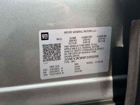 Used 2023 Chevrolet Traverse RS AWD/4WD image 13