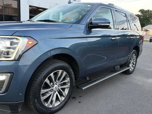 Used 2018 Ford Expedition Limited w/ Equipment Group 301A AWD/4WD image 13