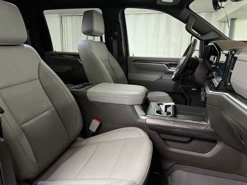 Certified 2025 Chevrolet Silverado 2500 LTZ w/ LTZ Premium Package AWD/4WD image 29