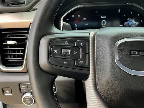 Used 2024 GMC Sierra 1500 Denali w/ Technology Package AWD/4WD image 12