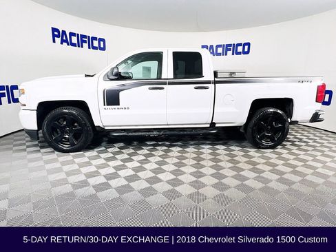 Used 2018 Chevrolet Silverado 1500 Custom image 4