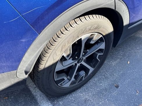 Used 2023 Kia Sportage EX image 7