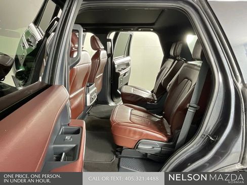 Used 2022 Ford Expedition Limited RWD image 13