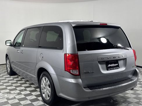 Used 2017 Dodge Grand Caravan SE w/ Power Window Group image 7