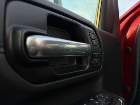 Certified 2022 GMC Sierra 3500 Denali image 14