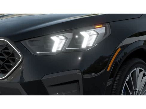 New 2026 BMW X2 xDrive28i w/ Technology Package AWD/4WD image 7
