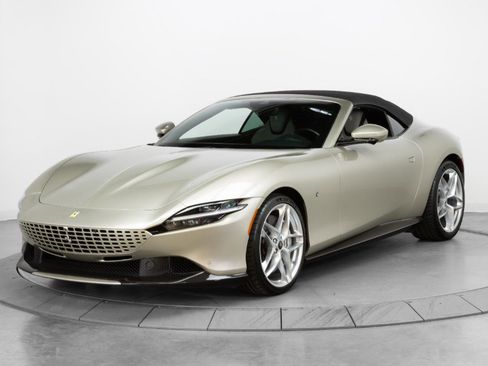 Certified 2024 Ferrari Roma Spider image 11