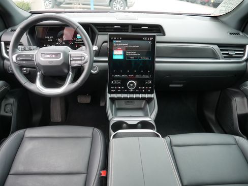 Used 2025 GMC Terrain Elevation w/ Elevation Premium Package image 10