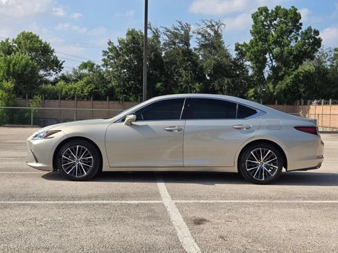 Used 2023 Lexus ES 350 w/ Premium Package FWD image 6