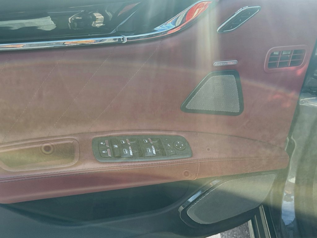 Used 2019 Maserati Quattroporte S GranLusso RWD image 18