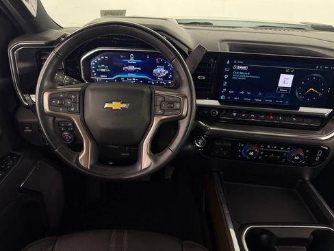 Used 2024 Chevrolet Silverado 2500 High Country w/ High Country Premium Package AWD/4WD image 13