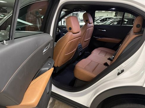 Used 2021 Cadillac XT4 Premium Luxury FWD image 33