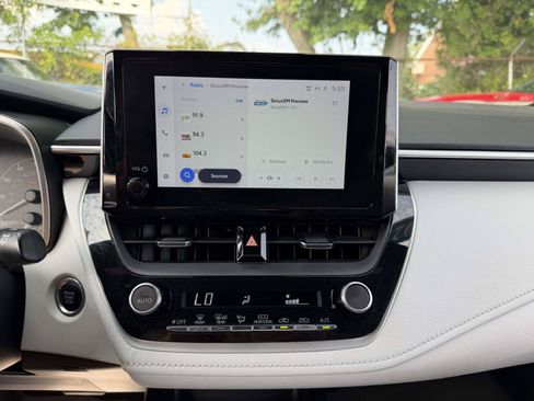 Used 2023 Toyota Corolla SE FWD image 23
