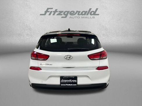 Used 2019 Hyundai Elantra GT w/ Style Package 02 FWD image 4