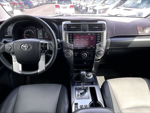 Used 2022 Toyota 4Runner SR5 Premium AWD/4WD image 10