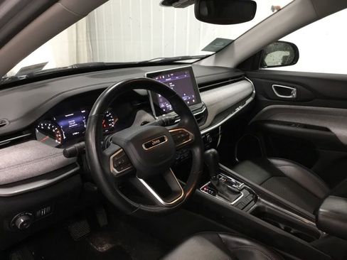 Used 2022 Jeep Compass Latitude w/ Convenience Group AWD/4WD image 10