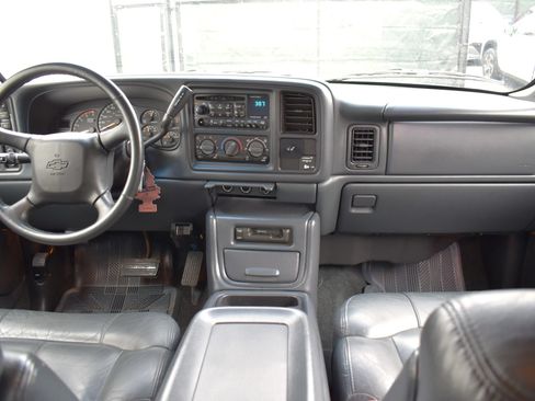 Used 2002 Chevrolet Silverado 2500 LS w/ Electrical Convenience Pkg AWD/4WD image 44