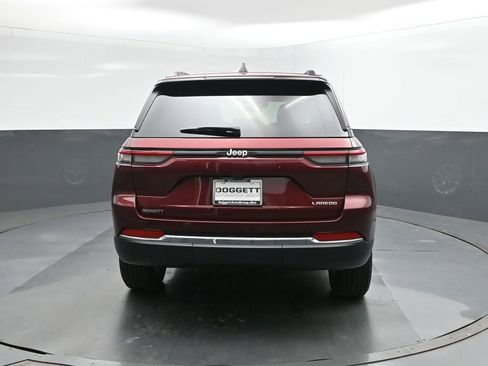 New 2025 Jeep Grand Cherokee Laredo X w/ Luxury Tech Group I RWD image 8