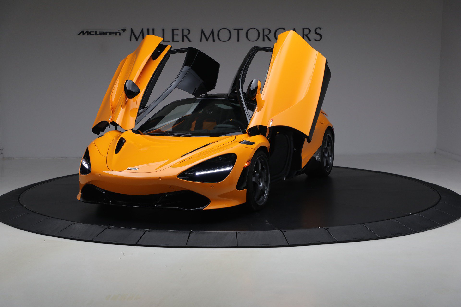 Used 2021 McLaren 720S RWD image 14