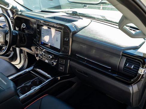 Used 2023 Ford F250 Lariat w/ Lariat Ultimate Package image 18