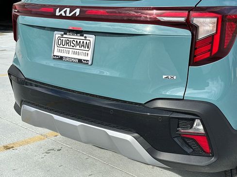 New 2026 Kia Seltos SX w/ SX Sunroof Package image 5