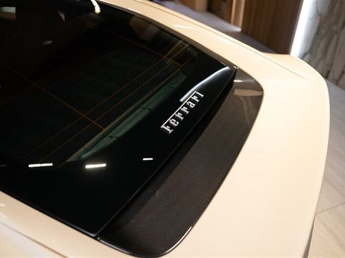 Used 2019 Ferrari 812 Superfast RWD image 29