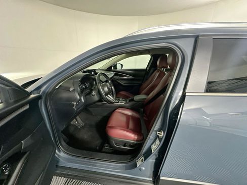 Used 2025 MAZDA CX-30 AWD 2.5 S w/ Preferred Package image 13