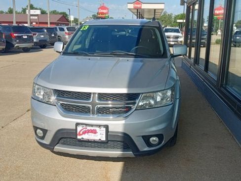 Used 2013 Dodge Journey SXT w/ Flexible Seating Group AWD/4WD image 2