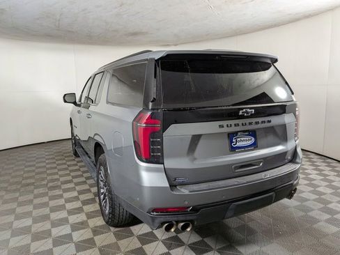 Certified 2025 Chevrolet Suburban Z71 AWD/4WD image 4