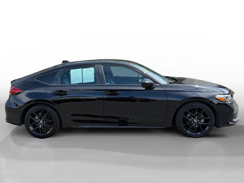 Used 2023 Honda Civic Sport image 6