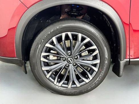 Used 2025 Nissan Rogue SL w/ Tech Package AWD/4WD image 36