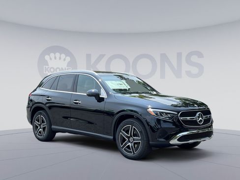 New 2026 Mercedes-Benz GLC 300 4MATIC image 2